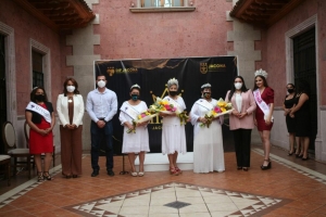 La señora María Salud Vega García fue electa &quot;Miss 60 2020&quot; en Jacona